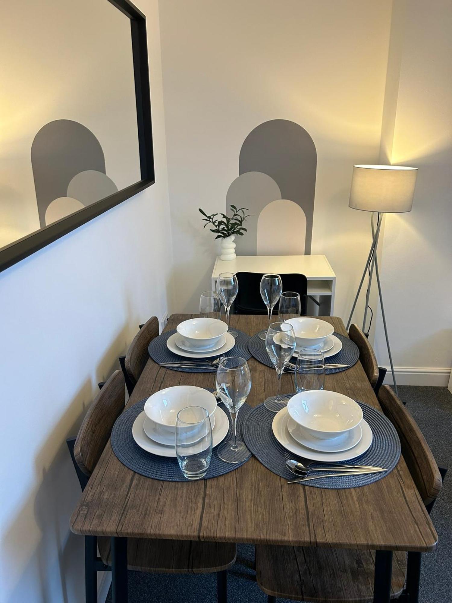 Brand New Modern Apartments Steps From Gloucester Quays Ngoại thất bức ảnh
